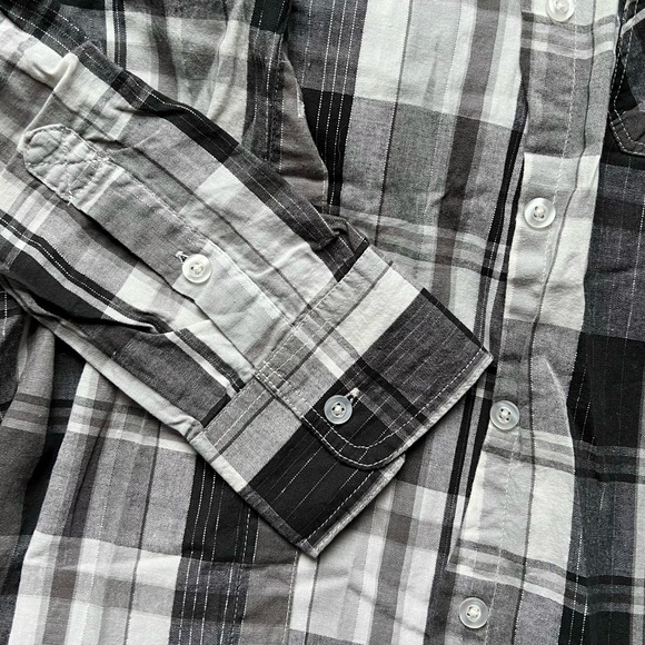 Nollie Boyfriend-Fit Button Down - Picture 4 of 5